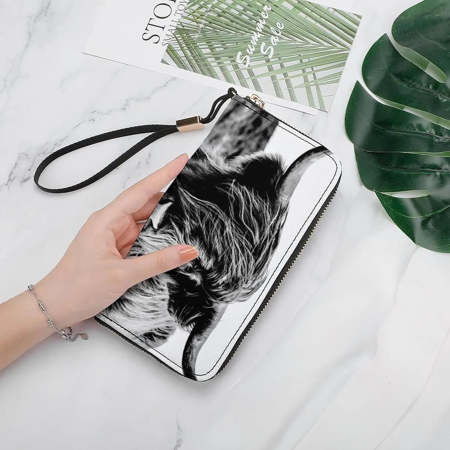 Black White Scottish Highland Cow Vintage Style Long Clutch Wallet, Long Handbag with Removable Wristlet Strap, PU Leather Zip Purse, Credit Pass Case Card-Holder for Men Women