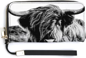 Black White Scottish Highland Cow Vintage Style Long Clutch Wallet, Long Handbag with Removable Wristlet Strap, PU Leather Zip Purse, Credit Pass Case Card-Holder for Men Women