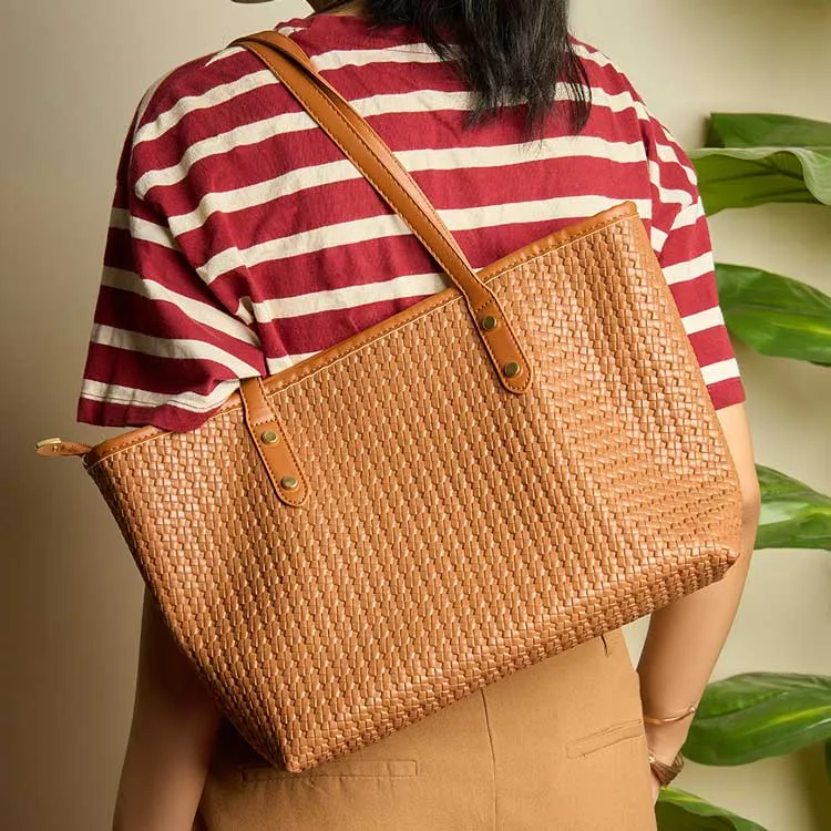 Dazzle By Sarah - Drifter (Brown) Cross Body Bags
