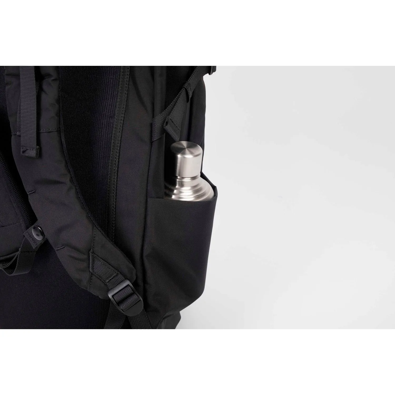 Doughnut Astir - Black