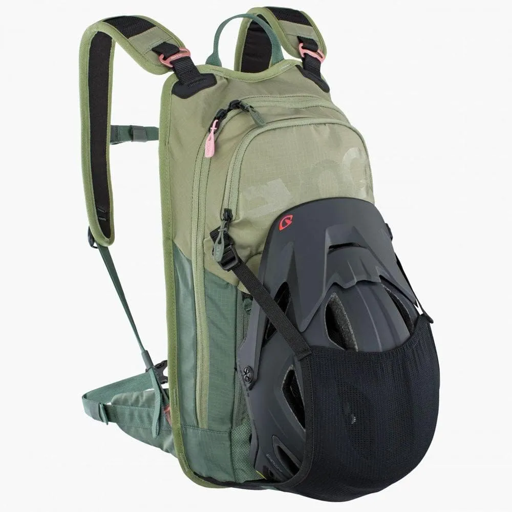 EVOC Stage 6 Technical Bike Backpack for Enduro Biking and Other Outdoor Activities (Well Thought-Out Pocket Management, Maximum Back Ventilation)