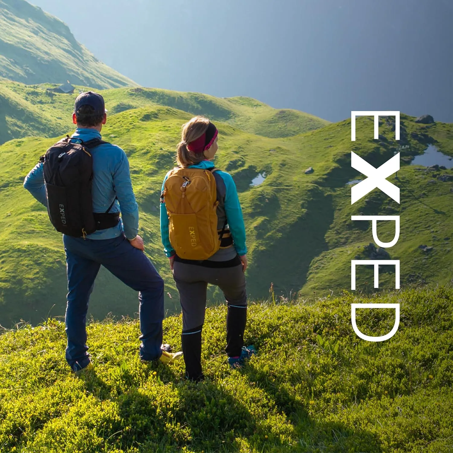 Exped Skyline 30 Liter Backpack - Lightweight Daypack Used for Demanding Hikes, and Multi-Day Hut Tours, Rain Cover, Storage and Bladder Compartment, Medium/Long, Black