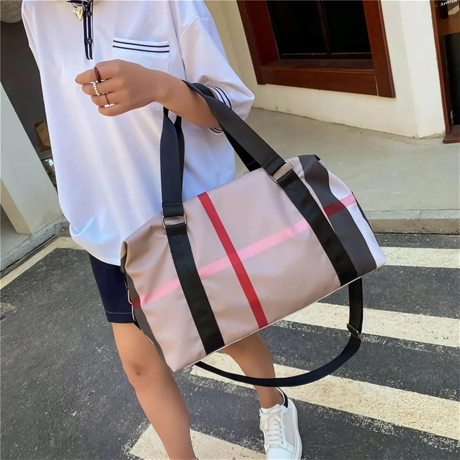 Gym bag for women Gym Travel Training Sports Fitness Shoulder Crossbody Bag For Women Waterproof Large Weekend Nylon Female Hall Handbags(Auburn)