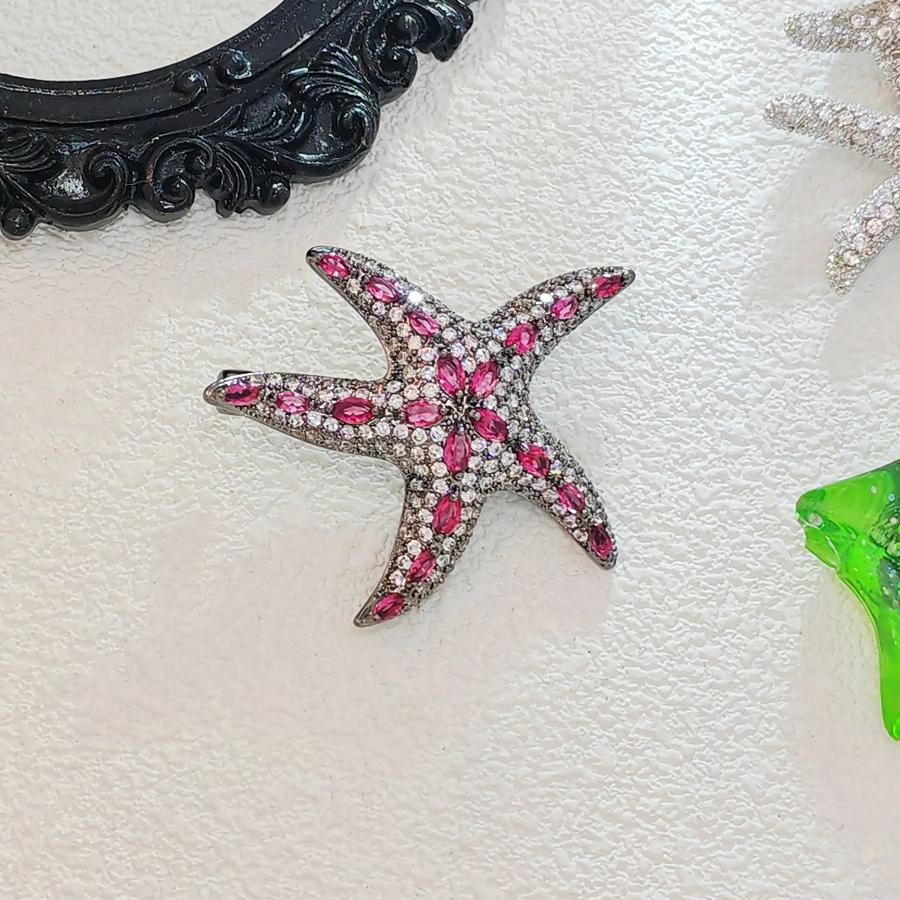 Jewelblings Gothic Fashion Pink Stones & Black Starfish Brooch Sea Star Pin Chic Beach Jewelry