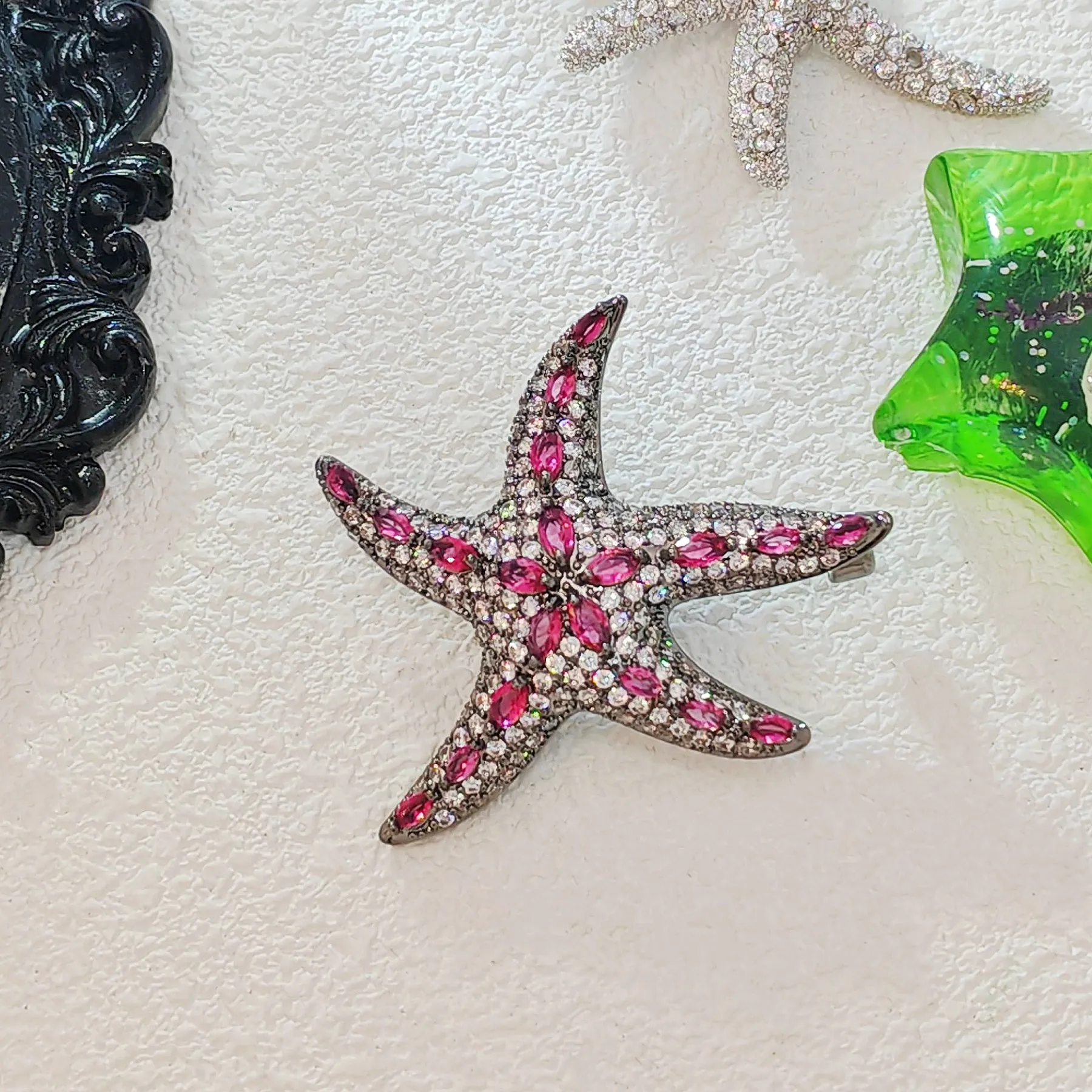 Jewelblings Gothic Fashion Pink Stones & Black Starfish Brooch Sea Star Pin Chic Beach Jewelry