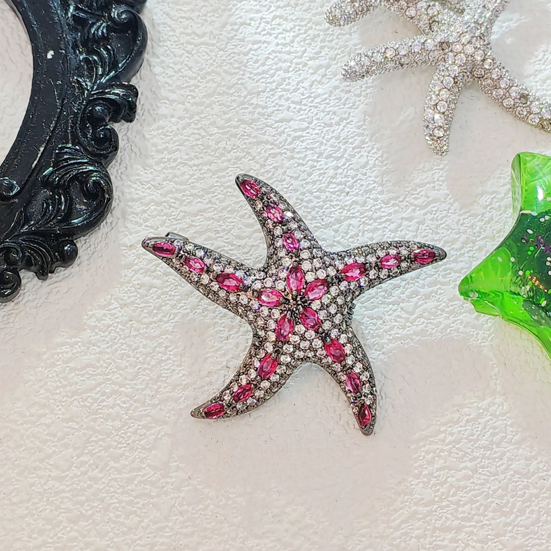 Jewelblings Gothic Fashion Pink Stones & Black Starfish Brooch Sea Star Pin Chic Beach Jewelry