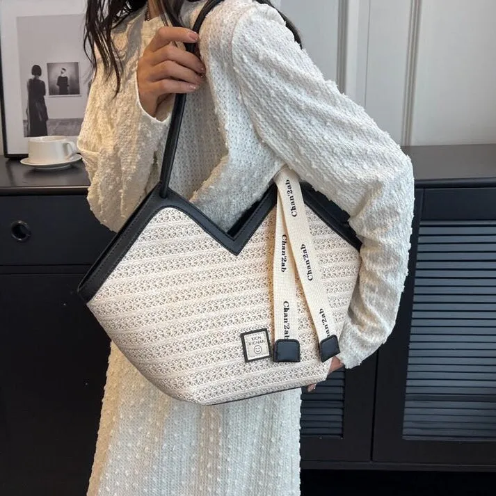Minimalist Handwoven Straw Bag, Leather Straps Shoulder Bag, Summer Basket Handbag, Beach Market Bag, Woven Tote Bag for Women, Elegant Bag