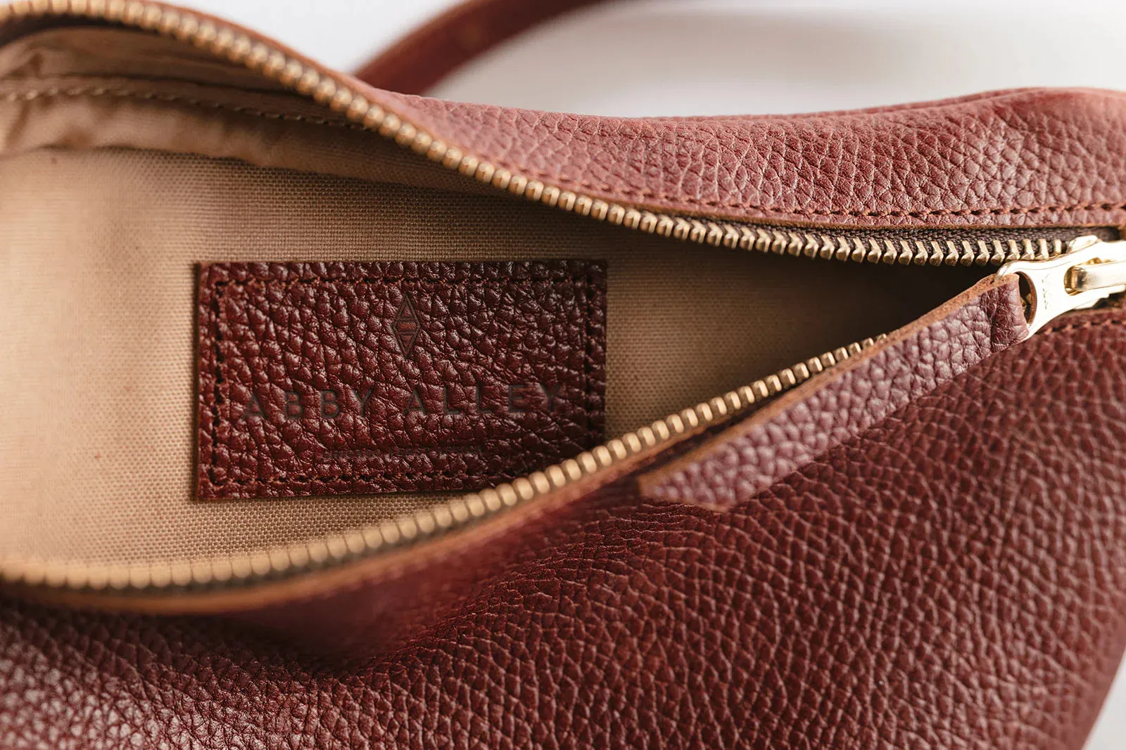 the abby alley sling bag (multiple colors)