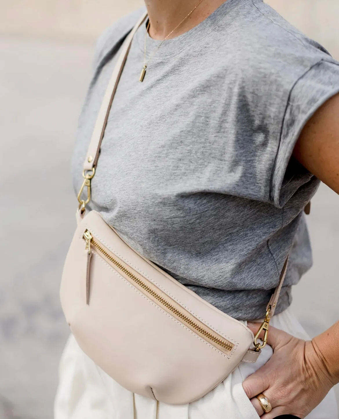 the abby alley sling bag (multiple colors)