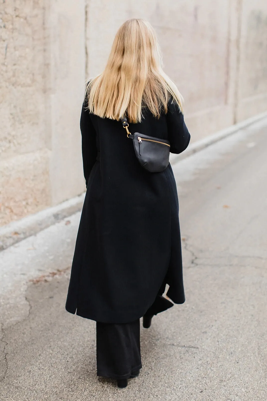 the abby alley sling bag (multiple colors)