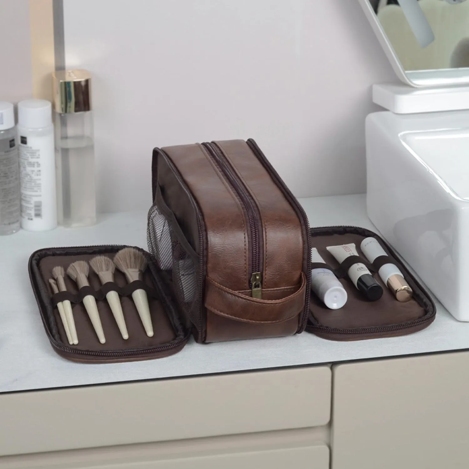 Travel Toiletry Bag for Men Personalized Leather Dopp Kit Bathroom Toiletries Organizer Cosmetic Bags with Side Handle