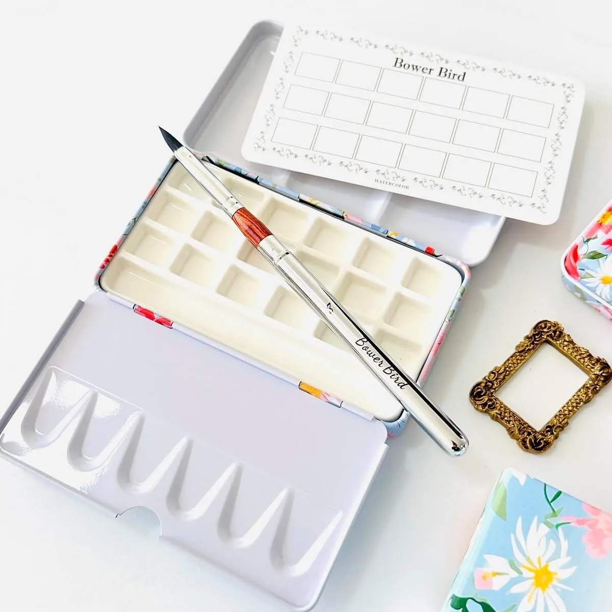 Travel Watercolor Palette,Portable Ceramic Palette 16 Well,Empty Paint Palette,Small Travel Metal Paint Boxwith Porcelain Palette (18Well Set)