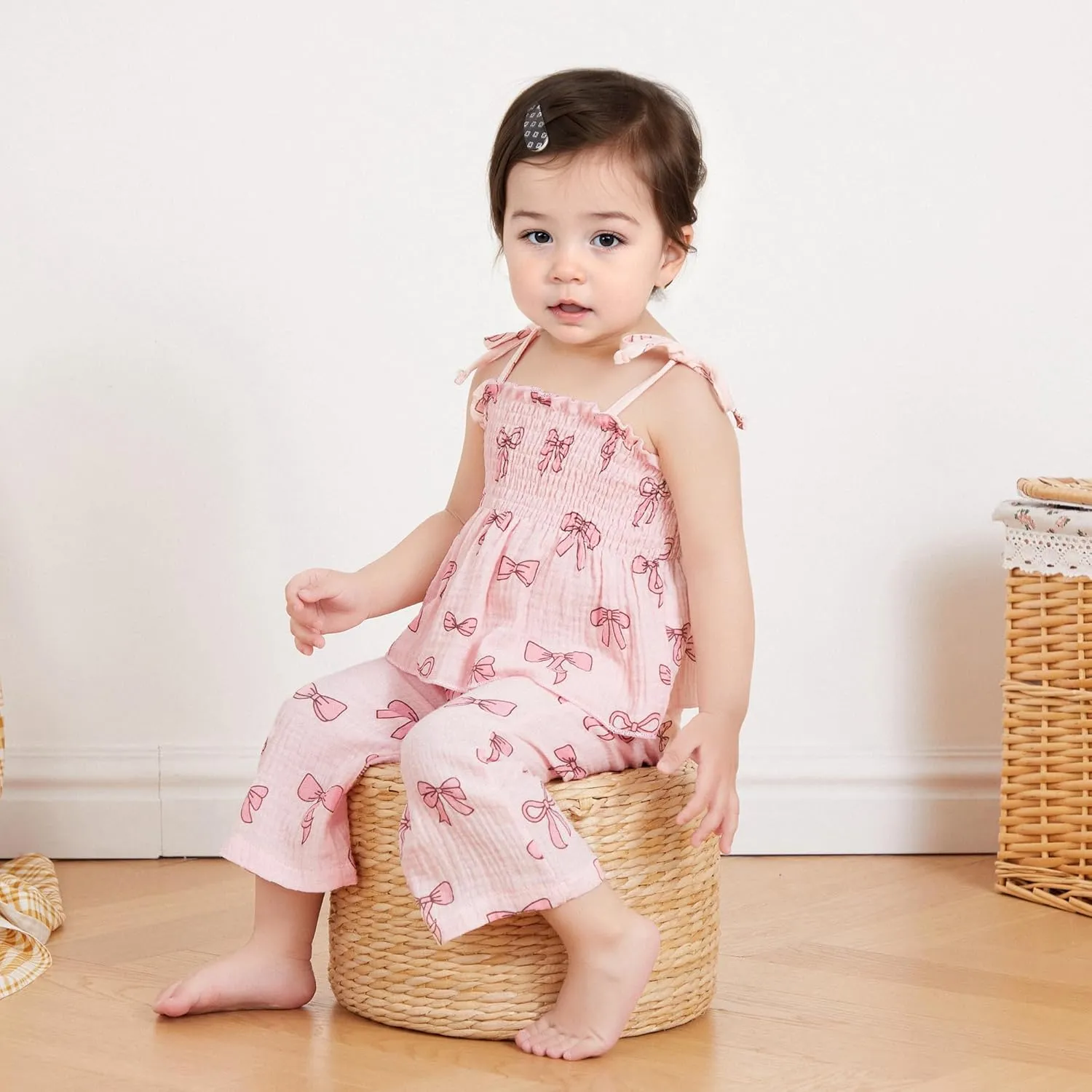 VISGOGO Toddler Baby Girl Outfits Sleeveless Smocked Strap Camisole Linen Pants Bow Baby Summer Clothes