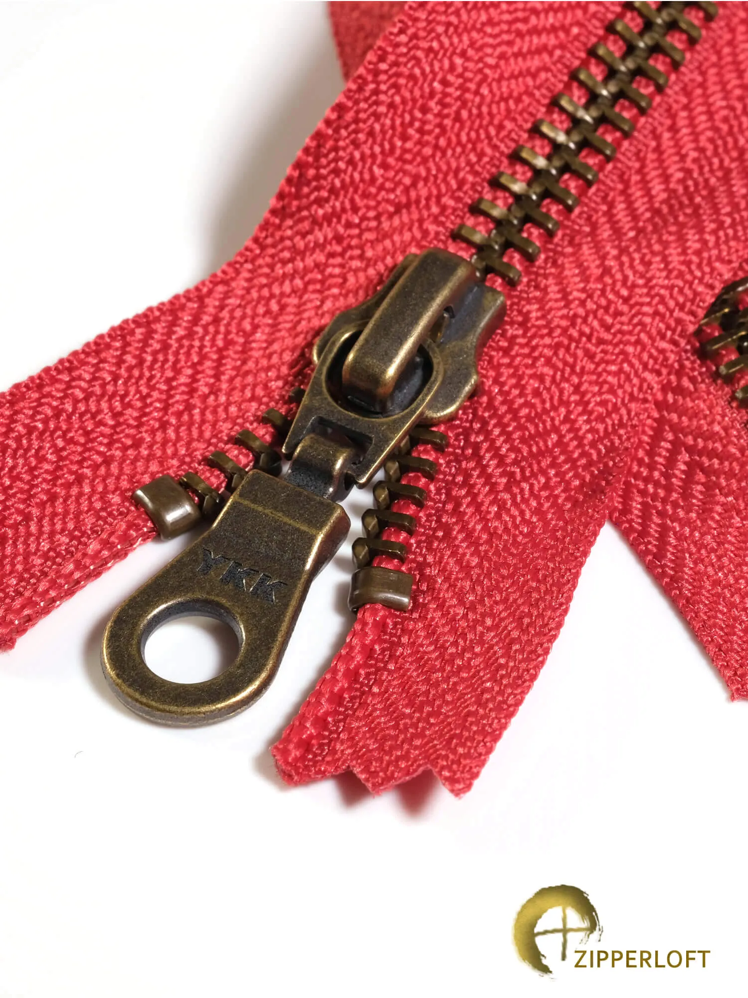 YKK #5 Antique (5-10" / 12.7-25.4cm) - 251 Red Currant