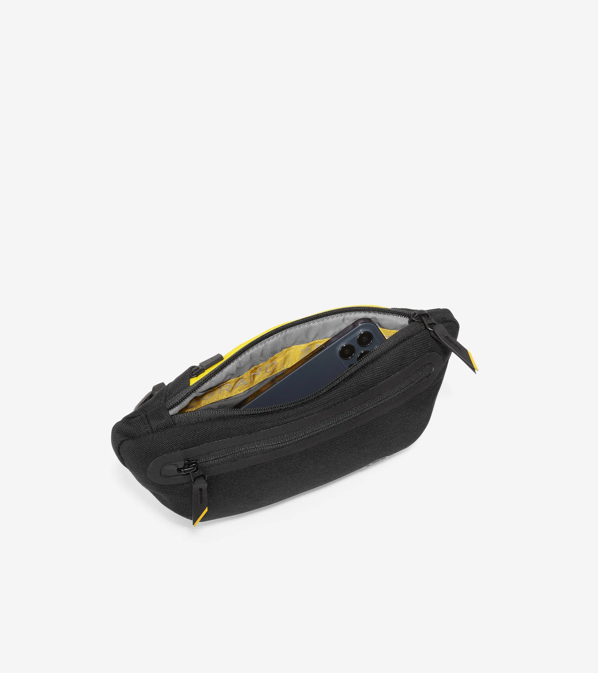 ZERØGRAND Crossbody