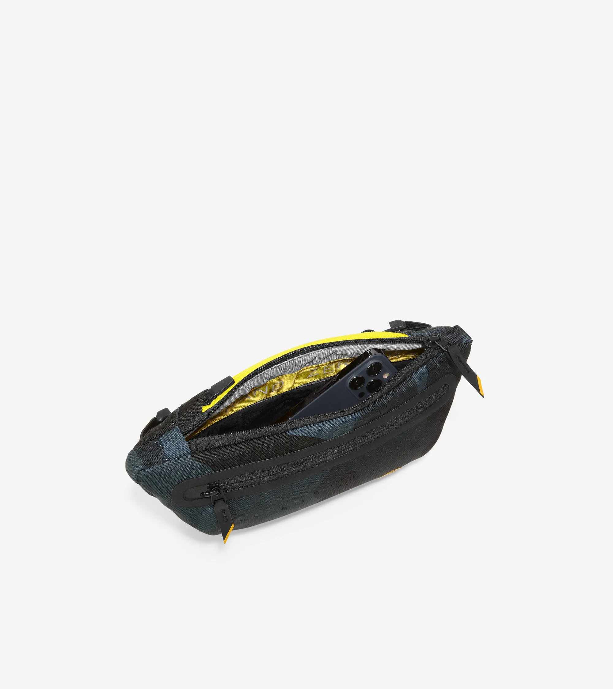 ZERØGRAND Crossbody
